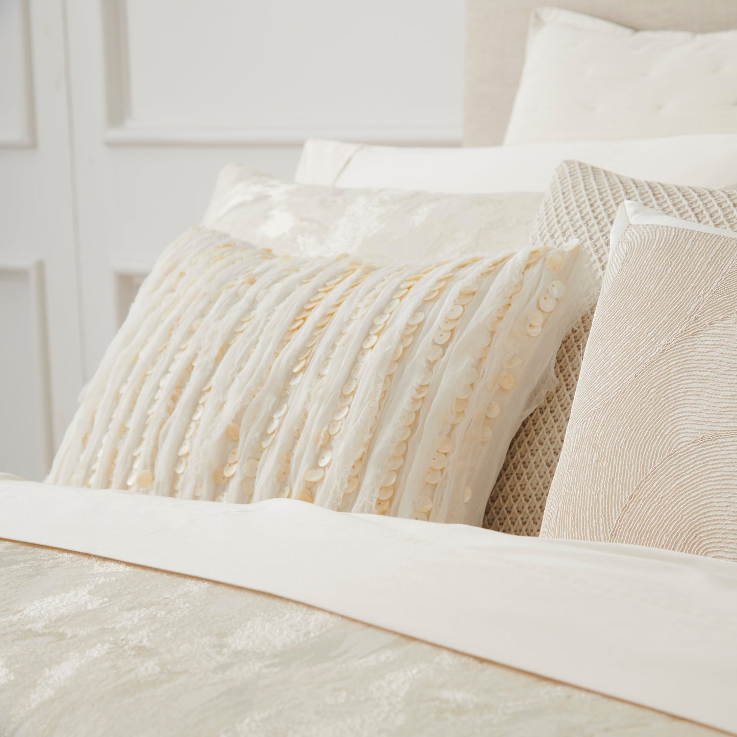 Donna Karan Home Flutter Dekoratives Kissen, 14' x 20'