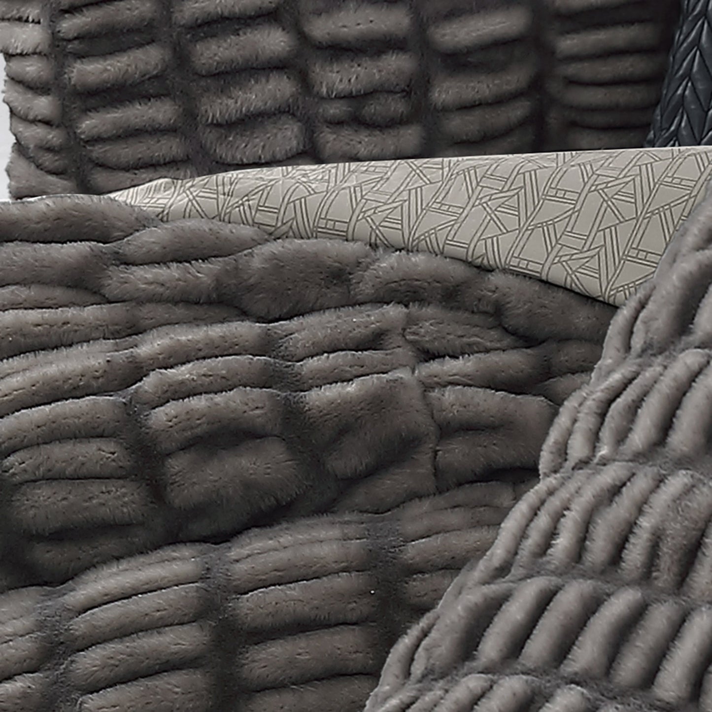 KARL LAGERFELD PARIS Ruched Faux Fur Duvet Set