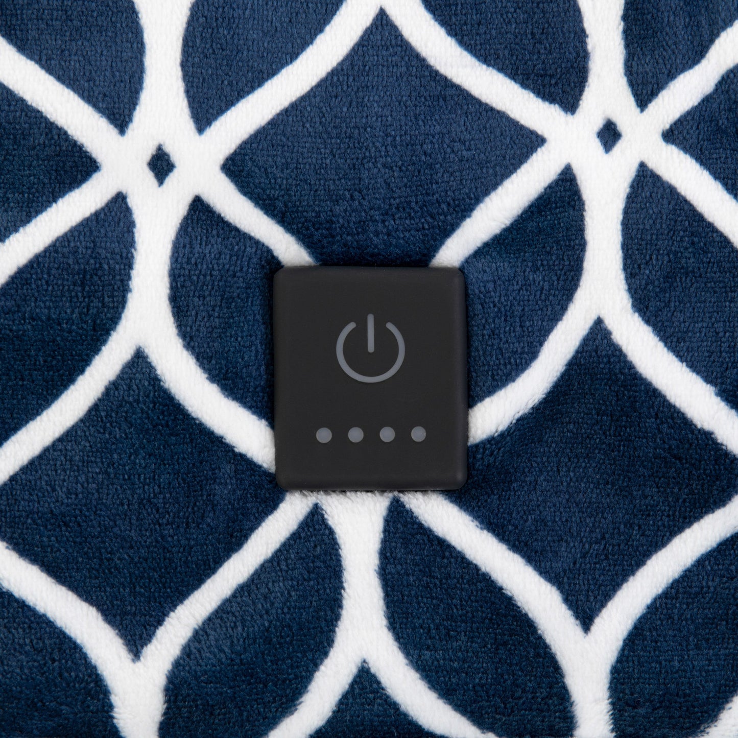 Brookstone Gedruckter Cozy Heated Plüschwurf