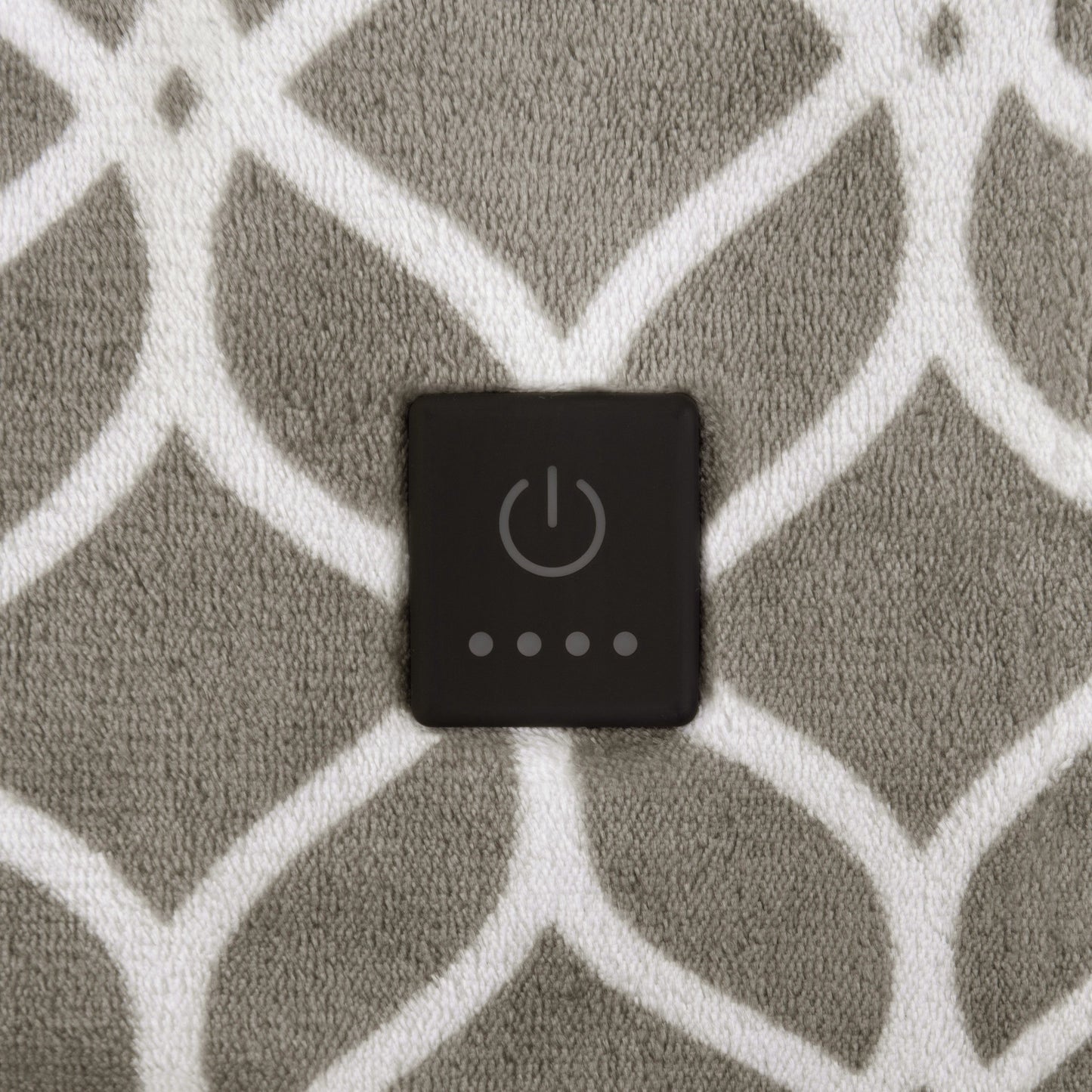 Brookstone Gedruckter Cozy Heated Plüschwurf