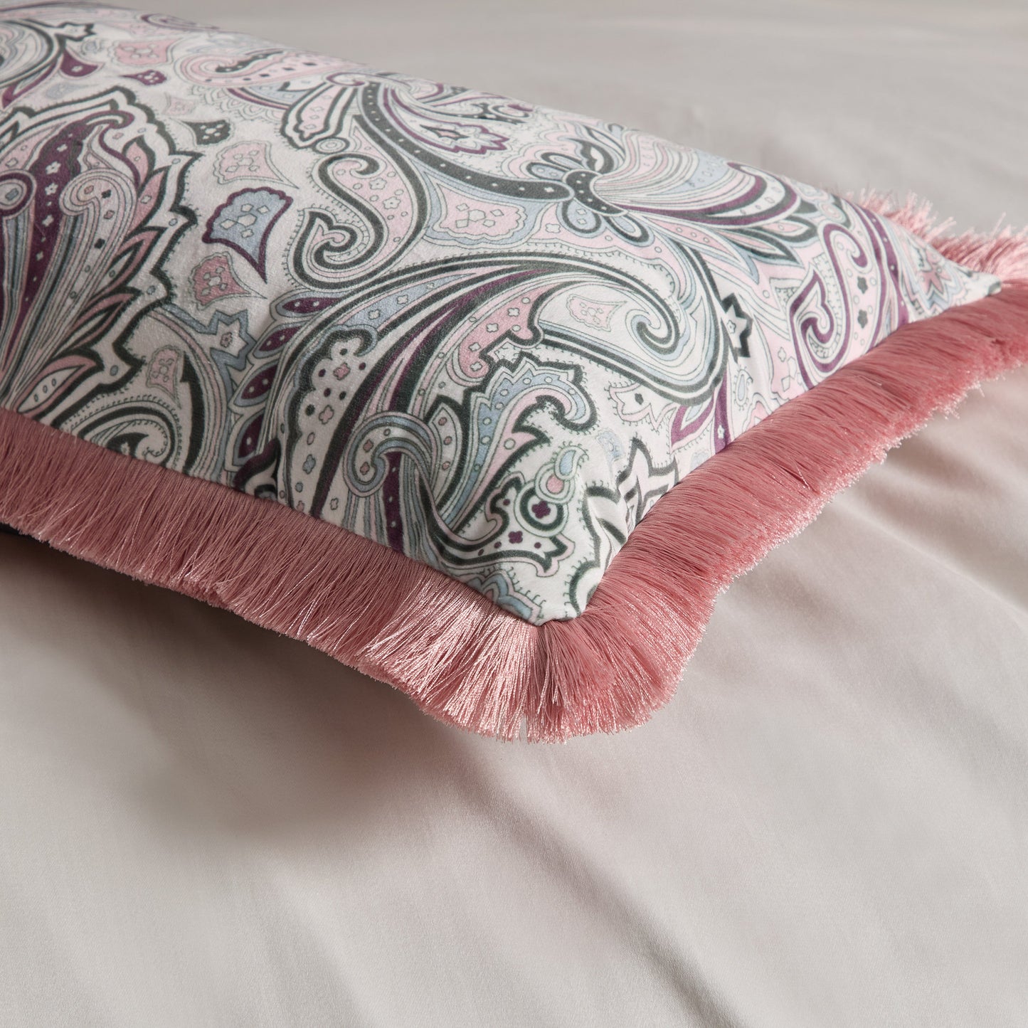 Ted Baker Paisley Fringe Dekoratives Kissen