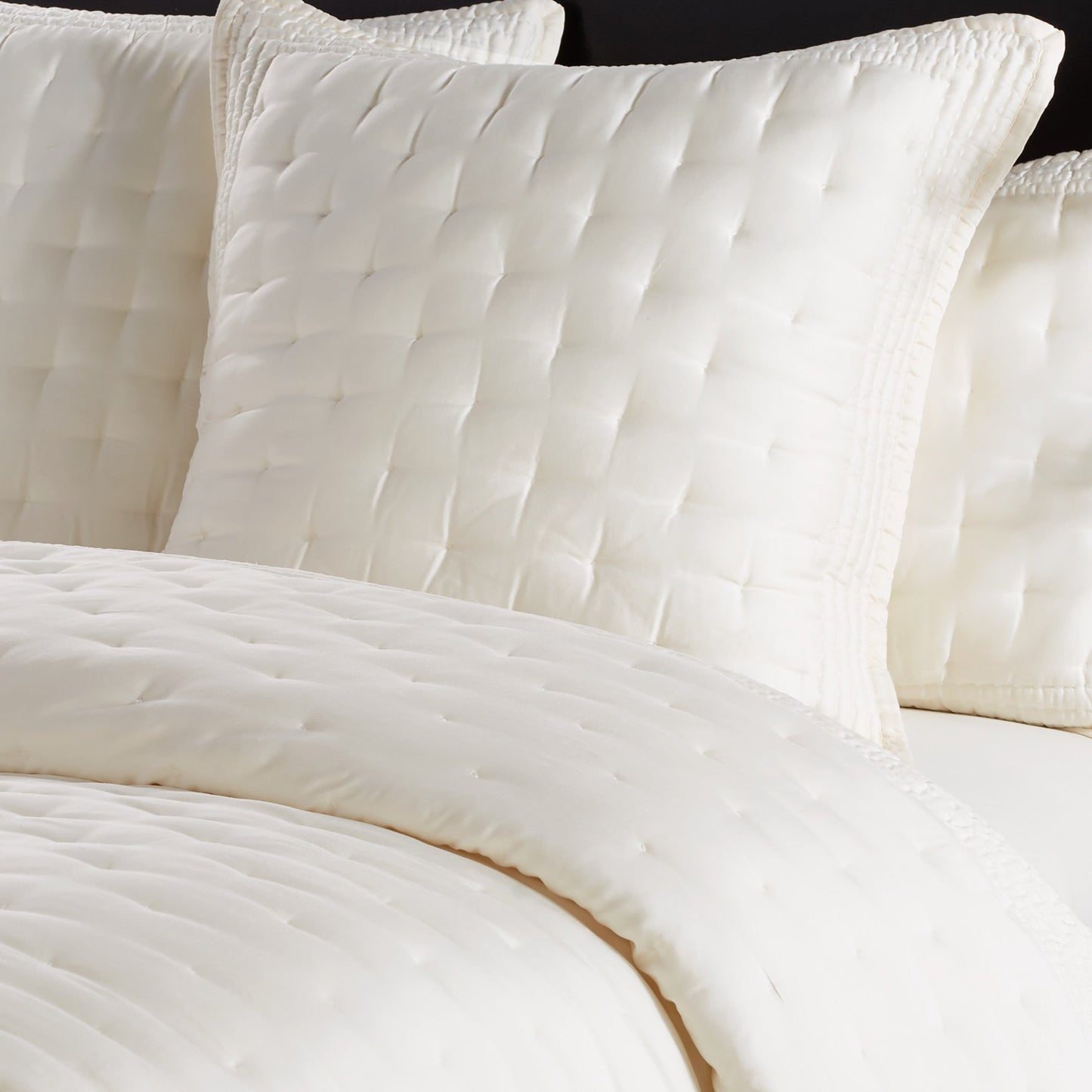 Donna Karan Essential Silk Blend Quilt Sammlung