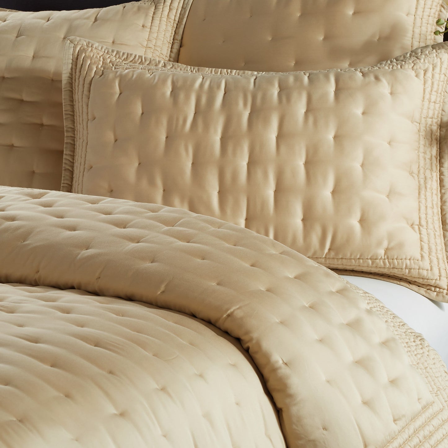 Donna Karan Essential Silk Blend Quilt Sammlung