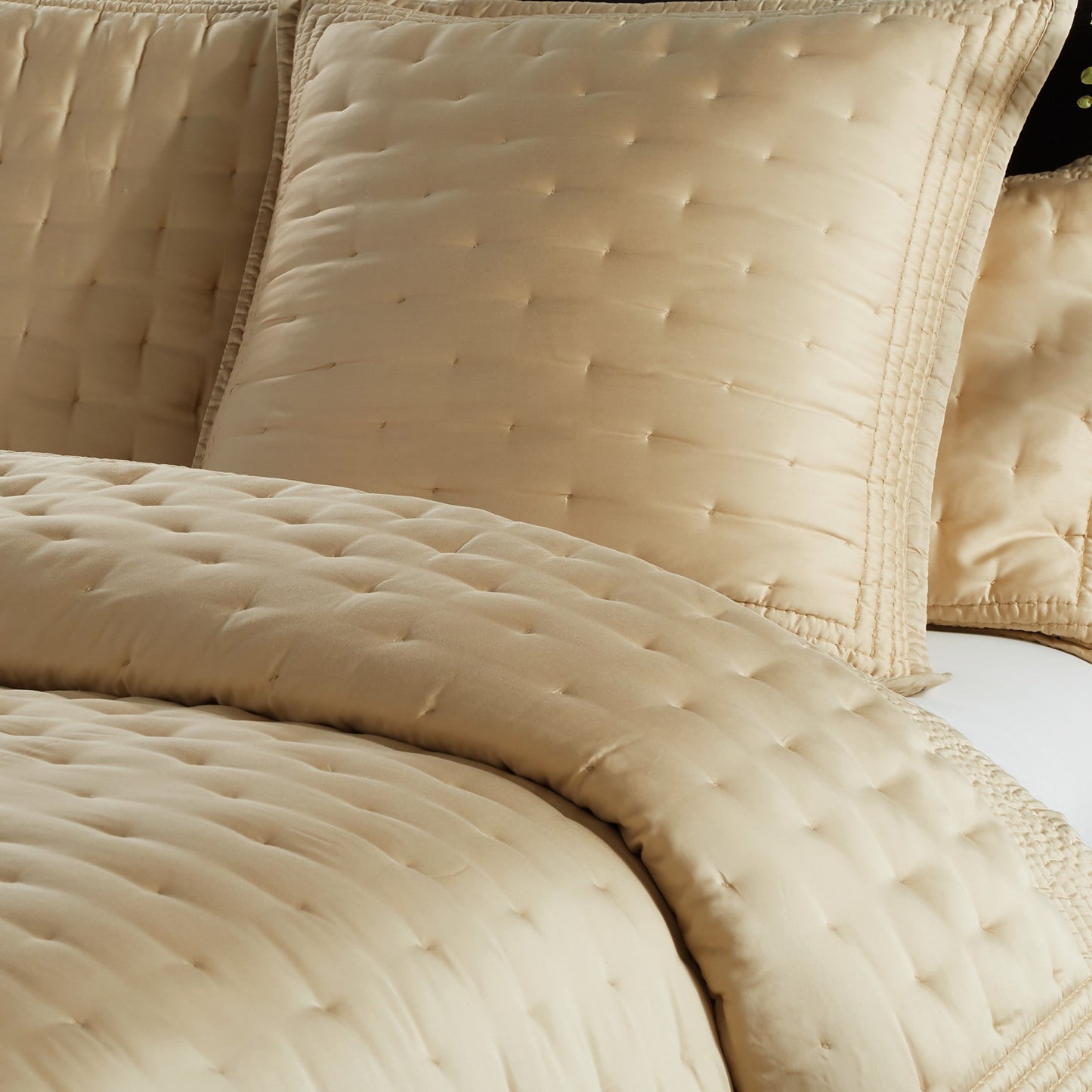 Donna Karan Essential Silk Blend Quilt Sammlung