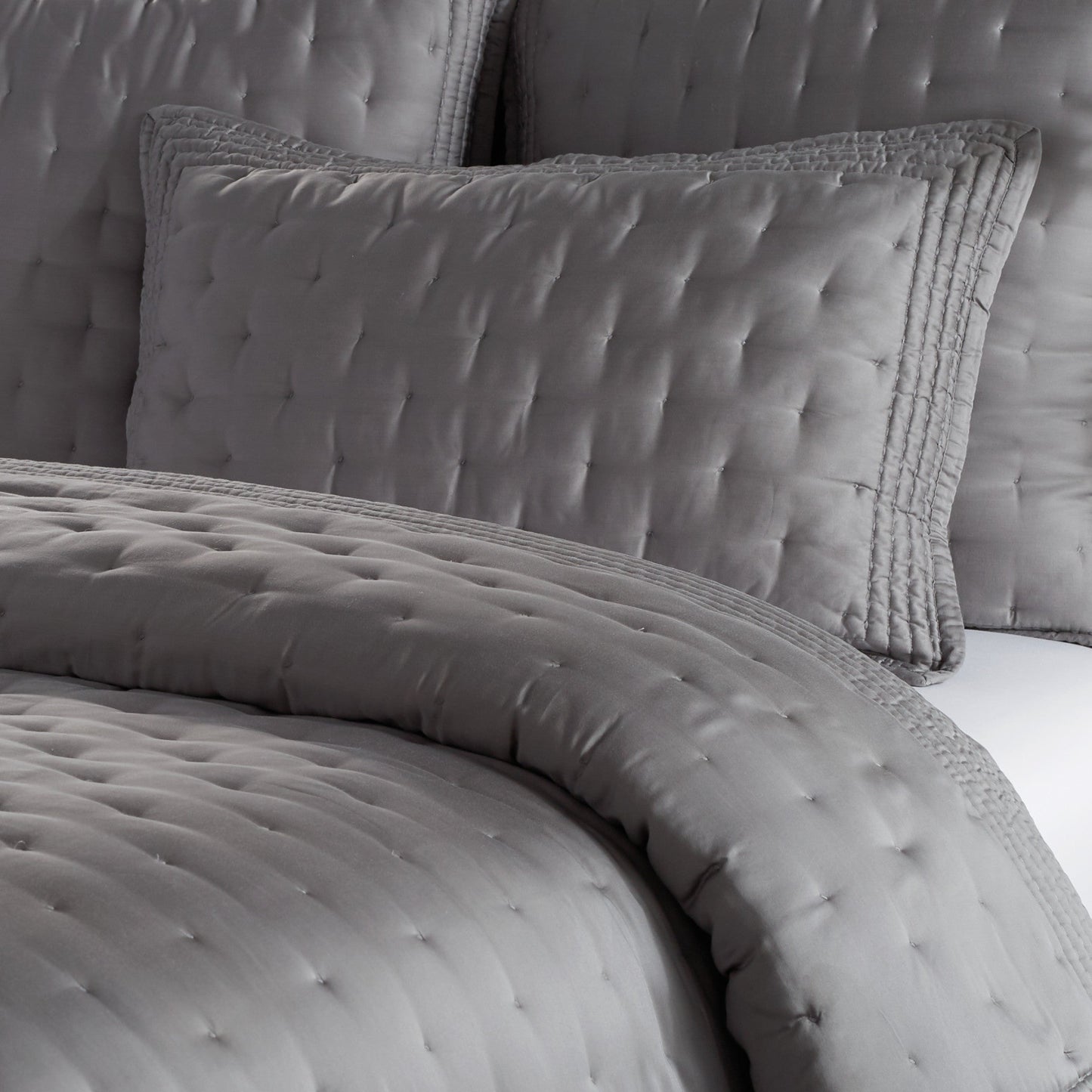 Donna Karan Essential Silk Blend Quilt Sammlung