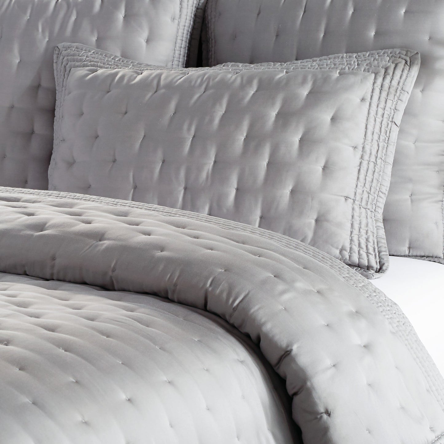 Donna Karan Essential Silk Blend Quilt Sammlung