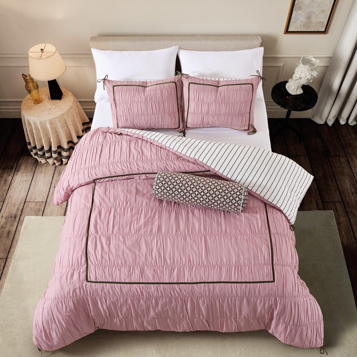Das Ted Baker Ruched Hotel Comforter Set