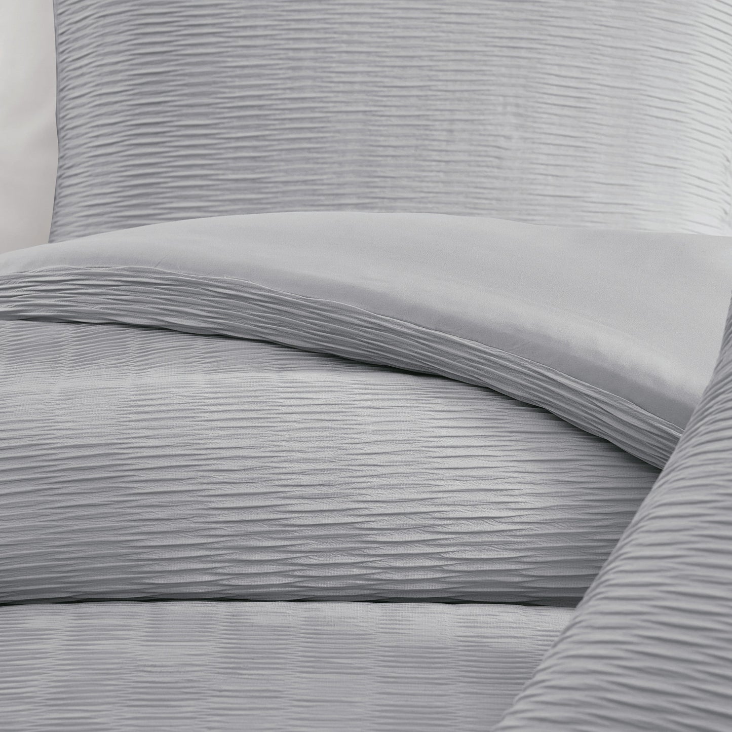 Karl Lagerfeld Paris Karl Pleated 5-Piece Comforter Set