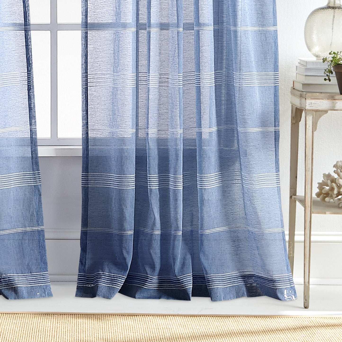 Martha Stewart Delicate Stripe Curtain Panel Paar
