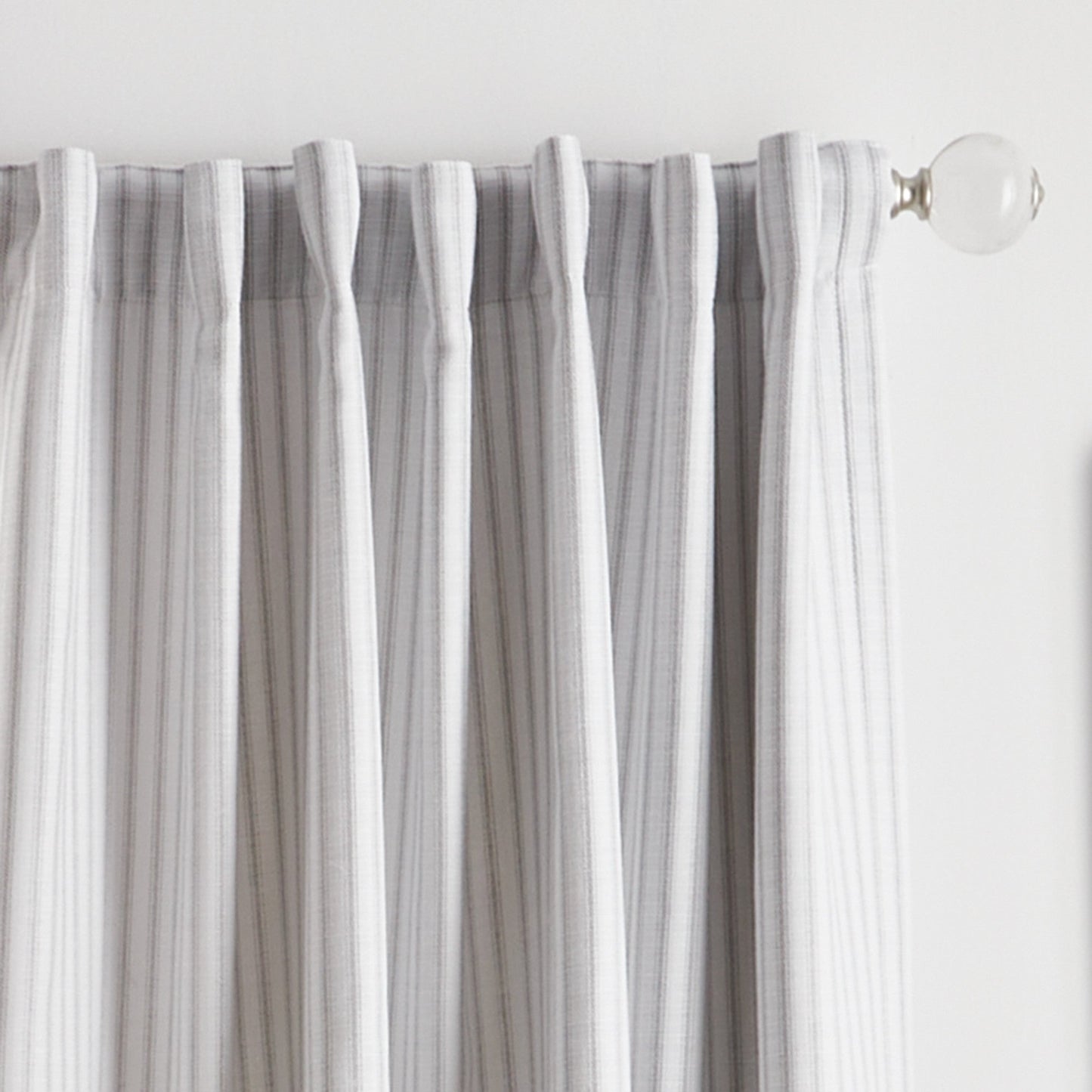 Martha Stewart Ticking Stripe Curtain Panel Paar