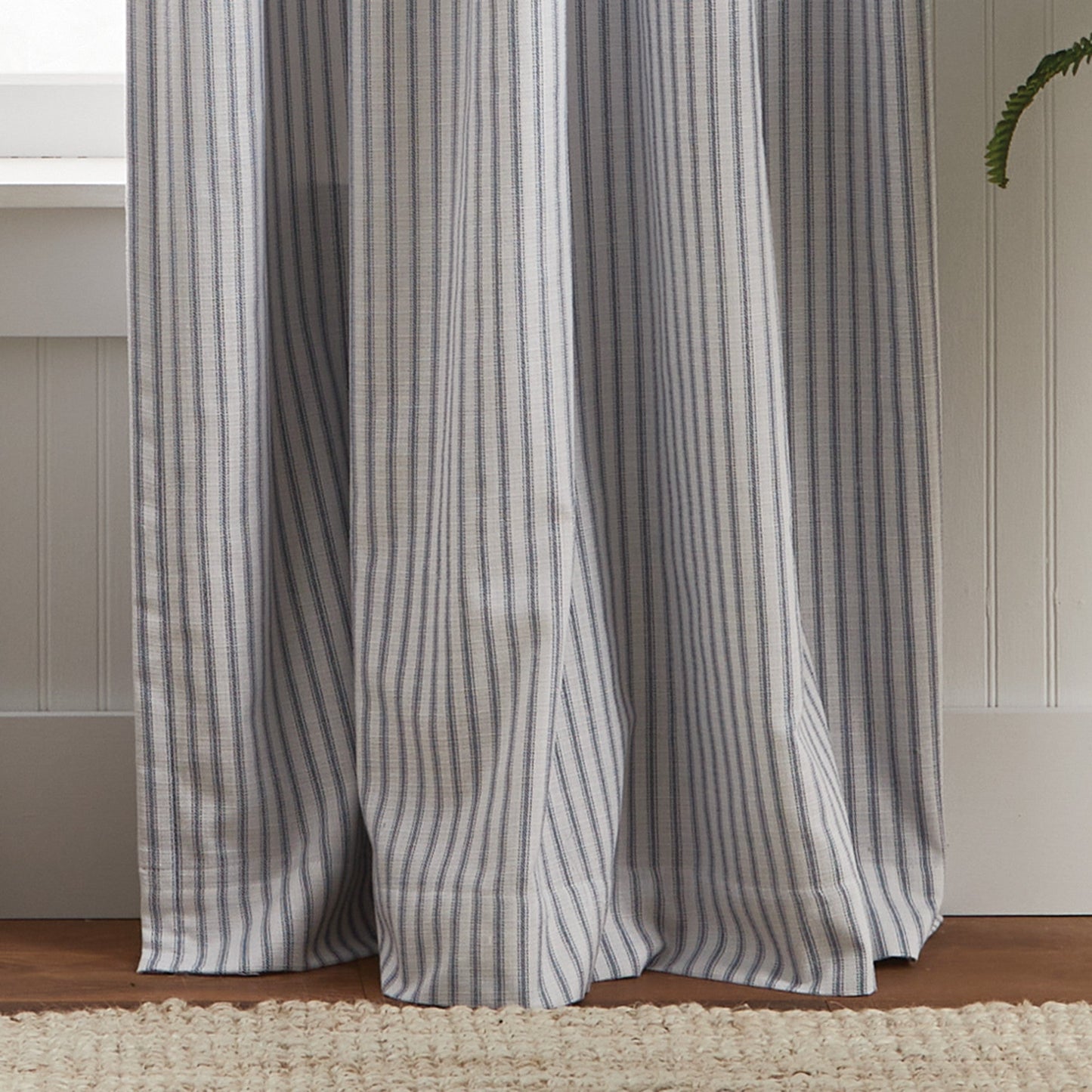 Martha Stewart Ticking Stripe Curtain Panel Paar