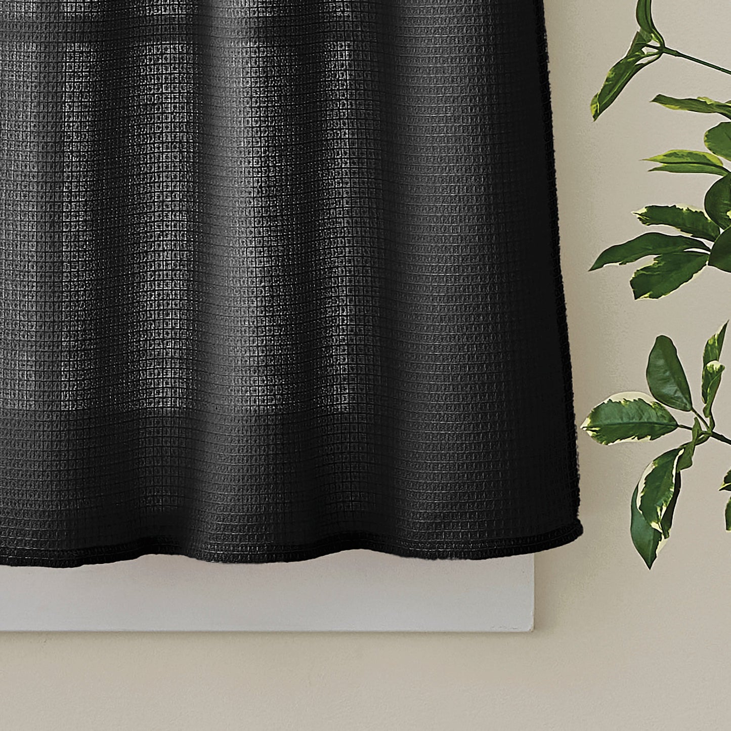 Curtainworks Eldridge Waffle 3-Piece Tier und Valance Set