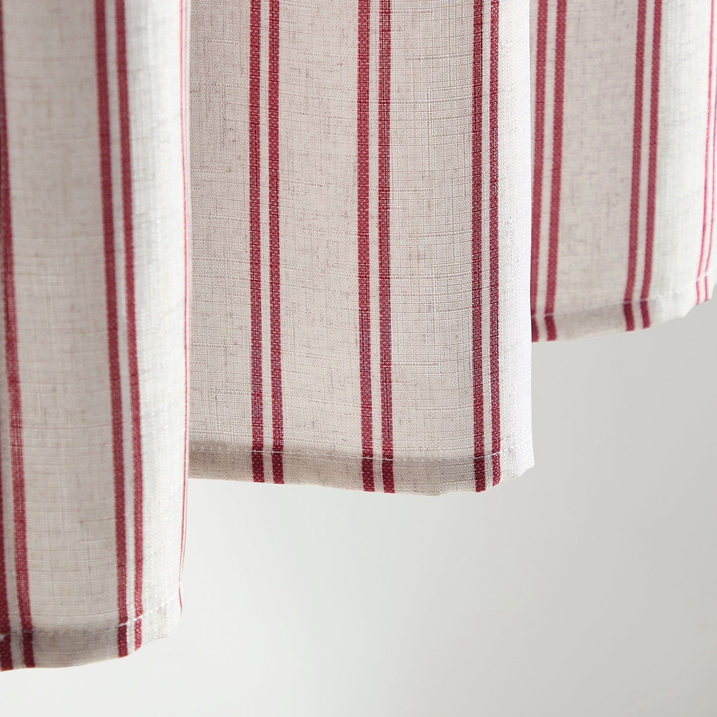 Curtainworks Banner Stripe 3-teiliges Tier und Valance Set