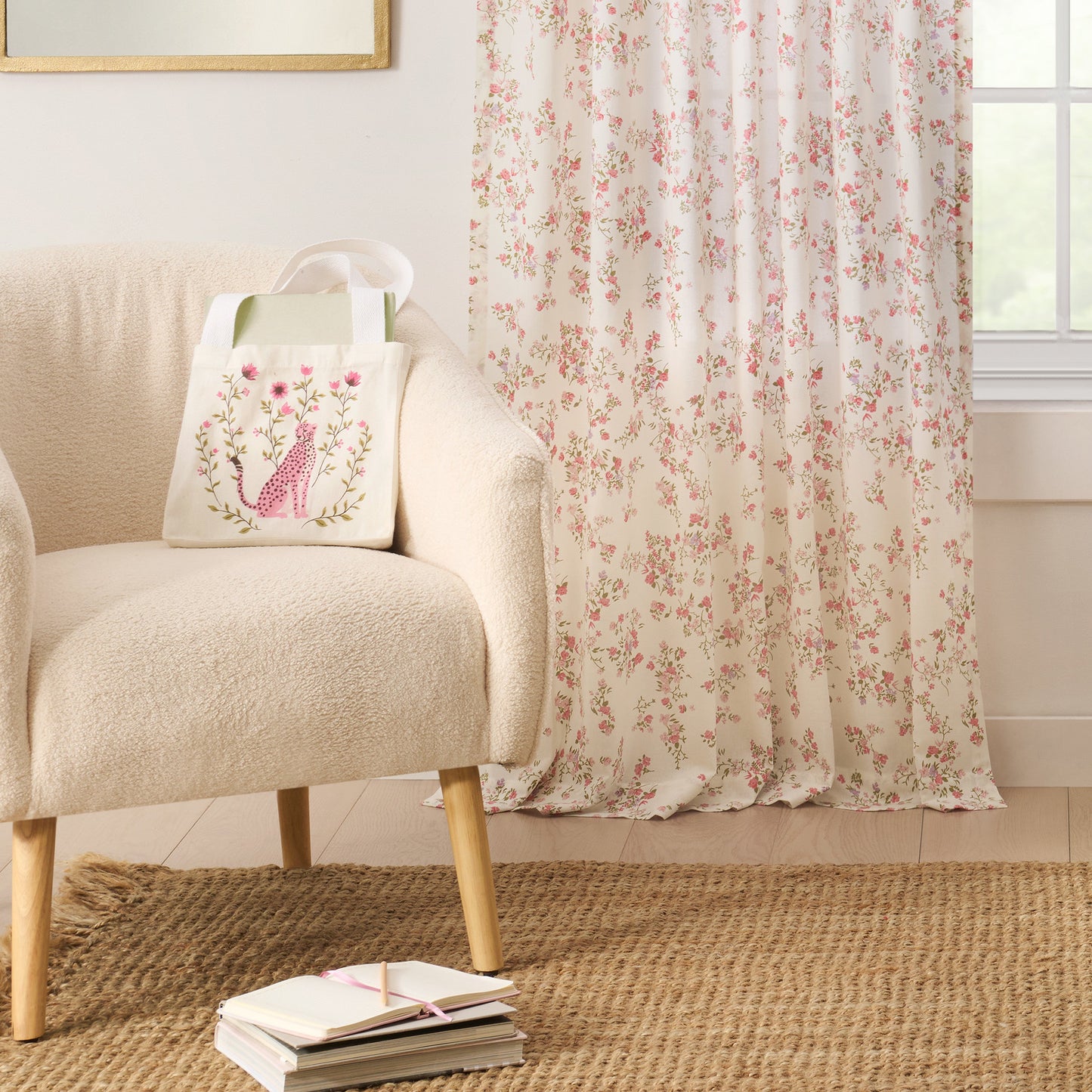 Peri Home Konfetti Floral Curtain Panel Paar und Tote Bag Set
