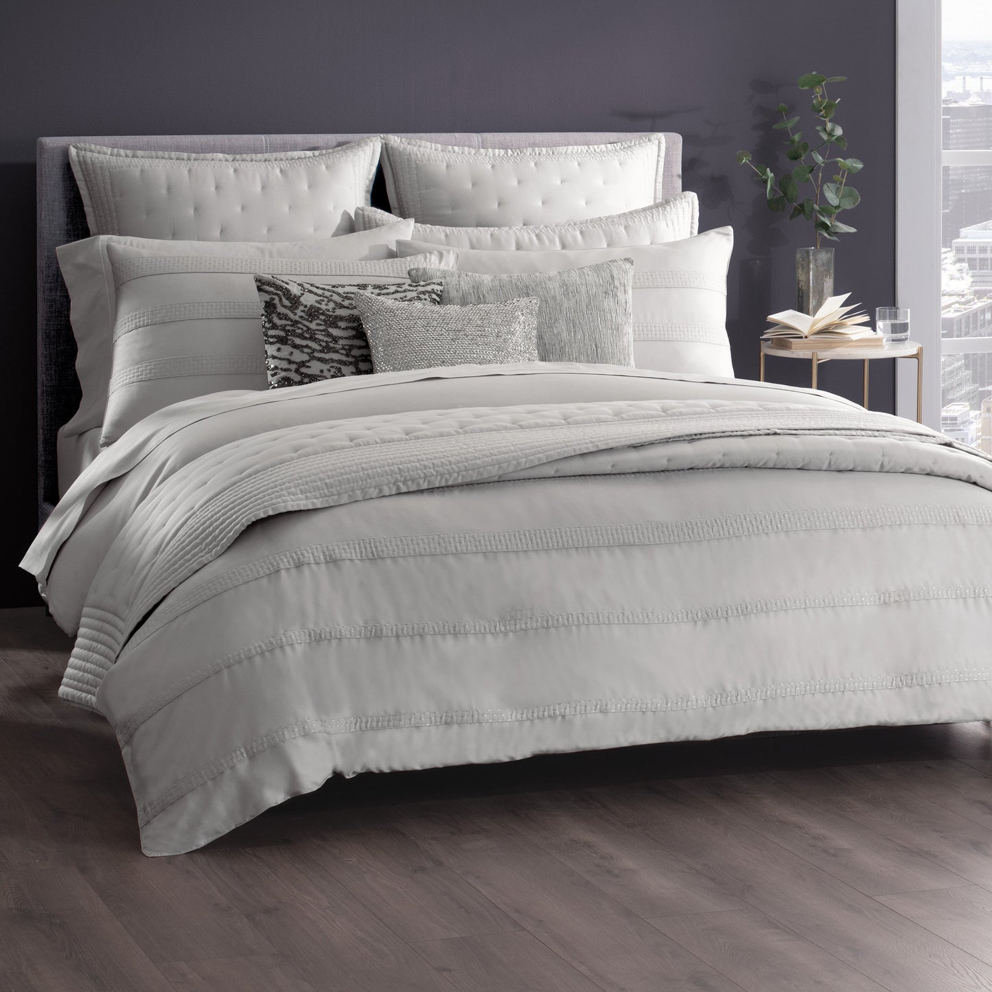 Donna Karan Essential Silk Stripe Duvet Sammlung