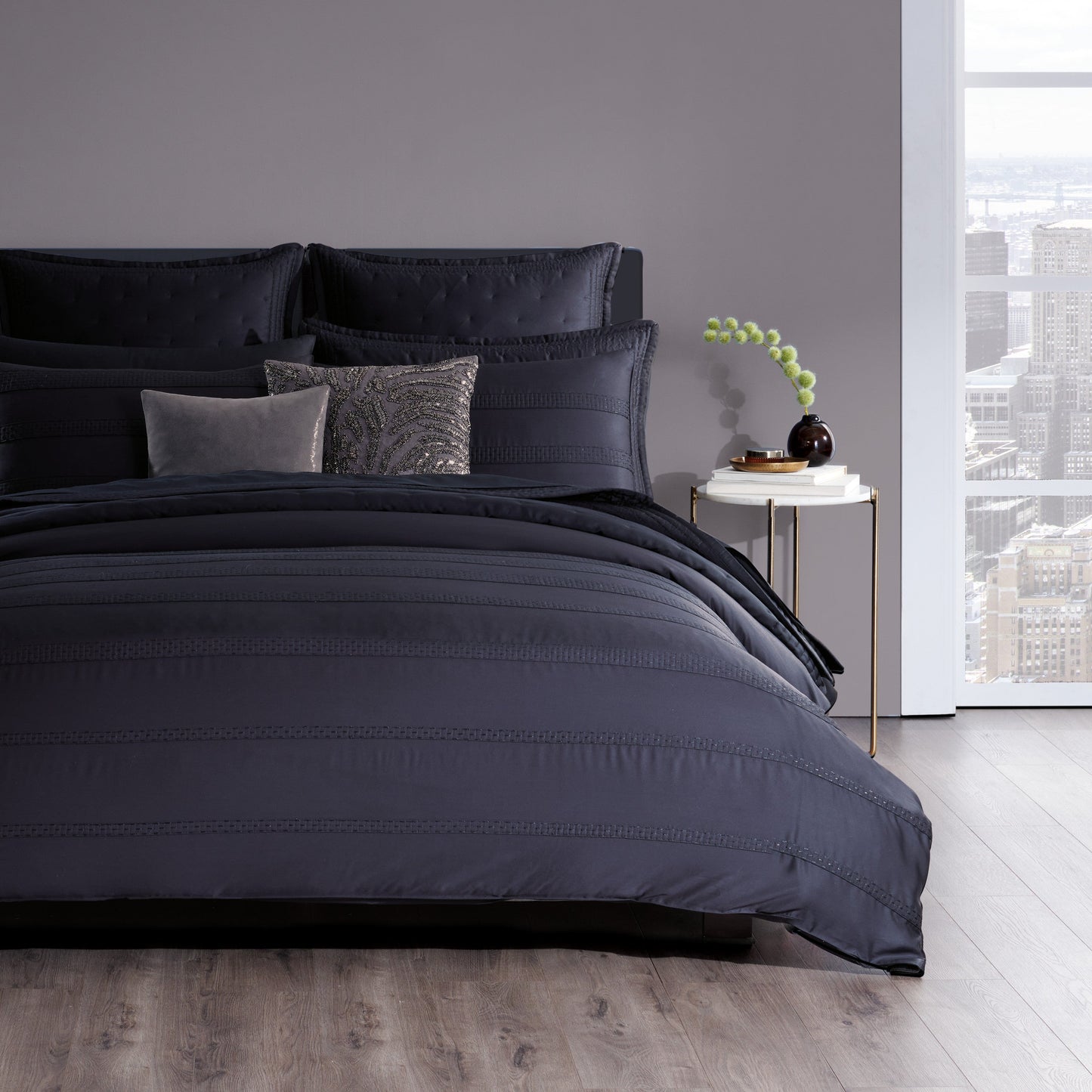 Donna Karan Essential Silk Stripe Duvet Sammlung