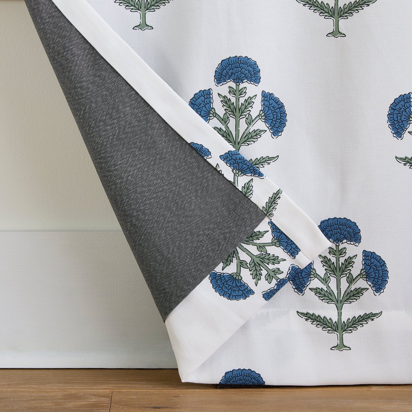 Martha Stewart Ayana Blackout Curtain, Set von 2 Panels