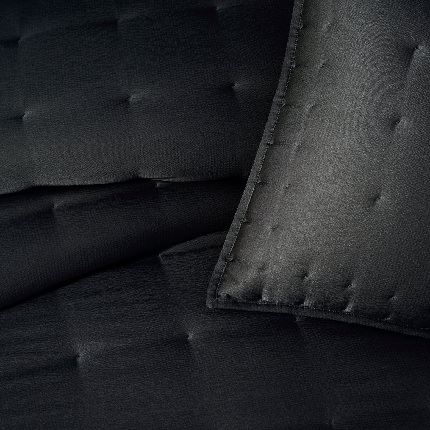 Donna Karan Home Hammered Silk Quilt Sammlung