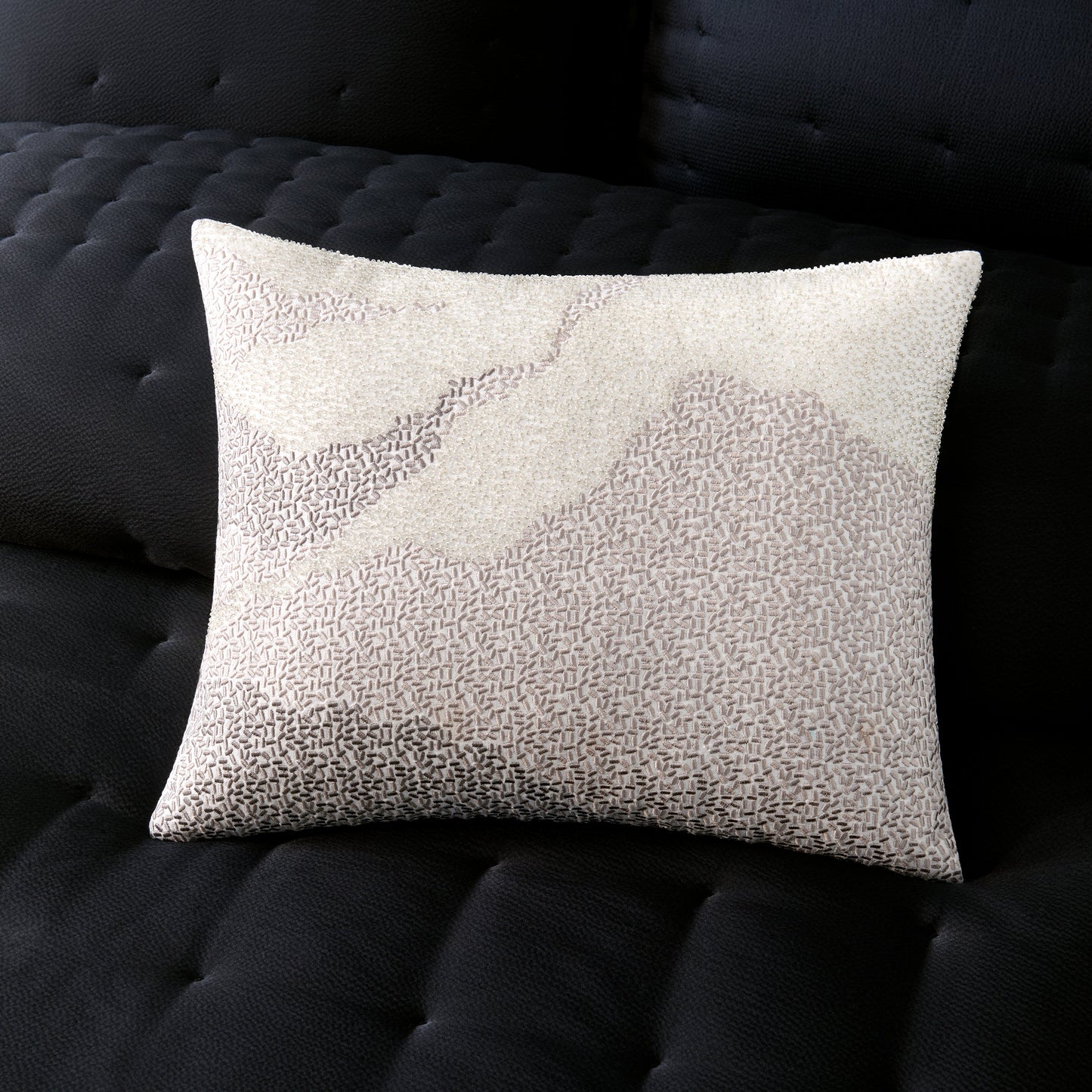 Donna Karan Home Beaded Cloud Dekoratives Kissen, 14 'x 20'