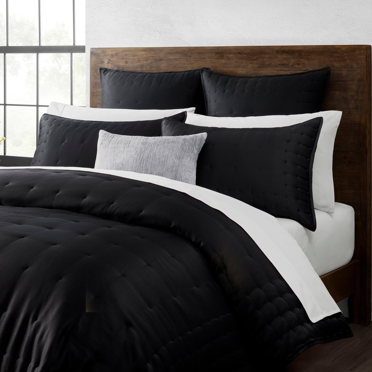 Donna Karan Home Hammered Silk Quilt Sammlung