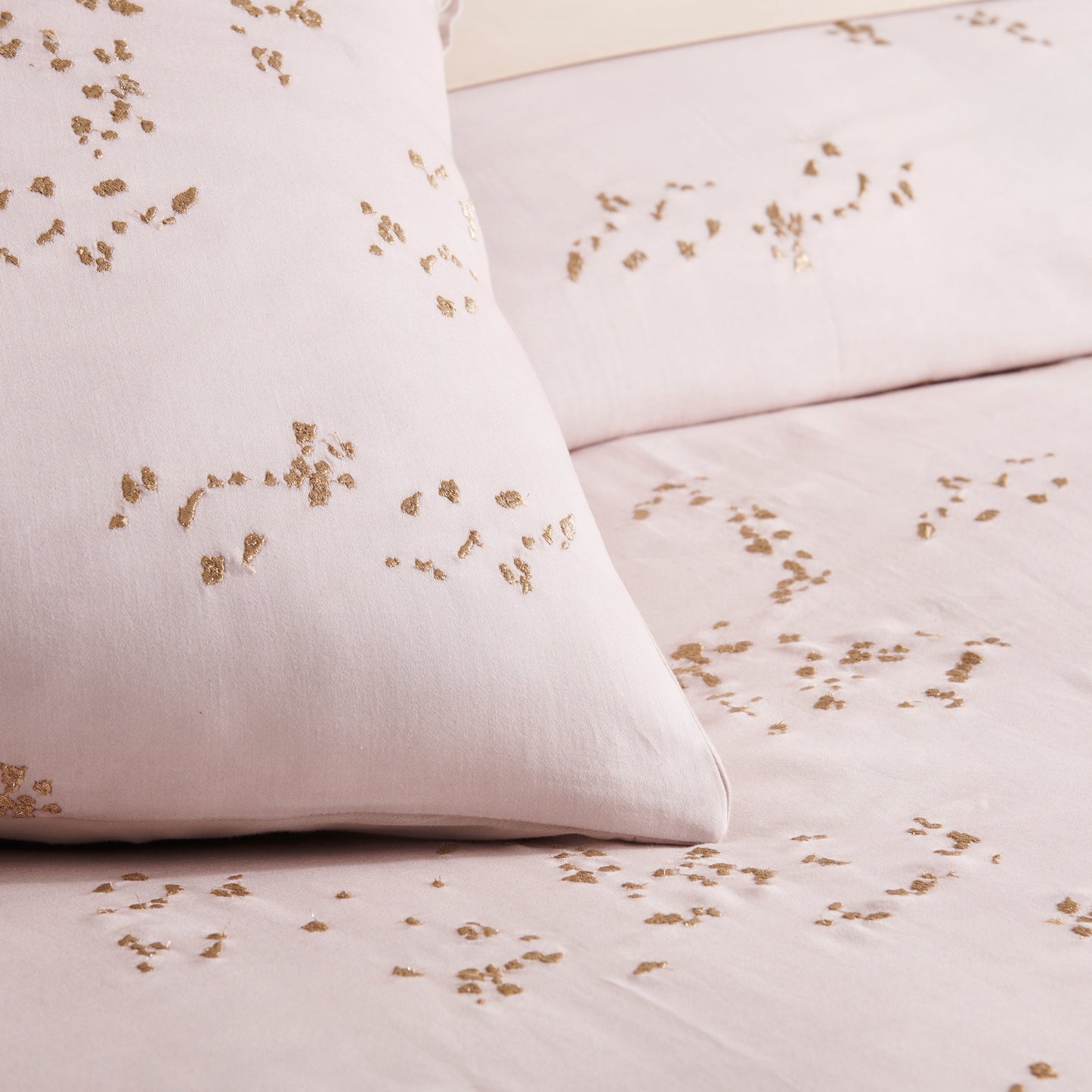 Donna Karan Home Dusk Duvet Collection Ubersetzungen