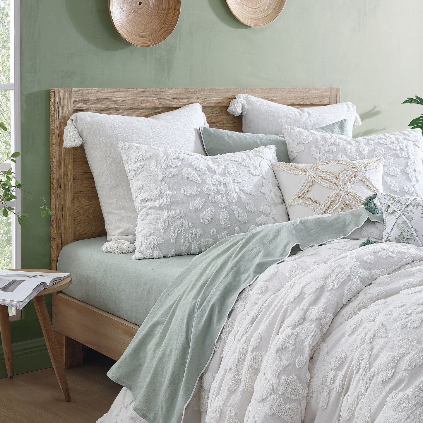 Peri Home Chenille Laurel Comforter Set Sammlung