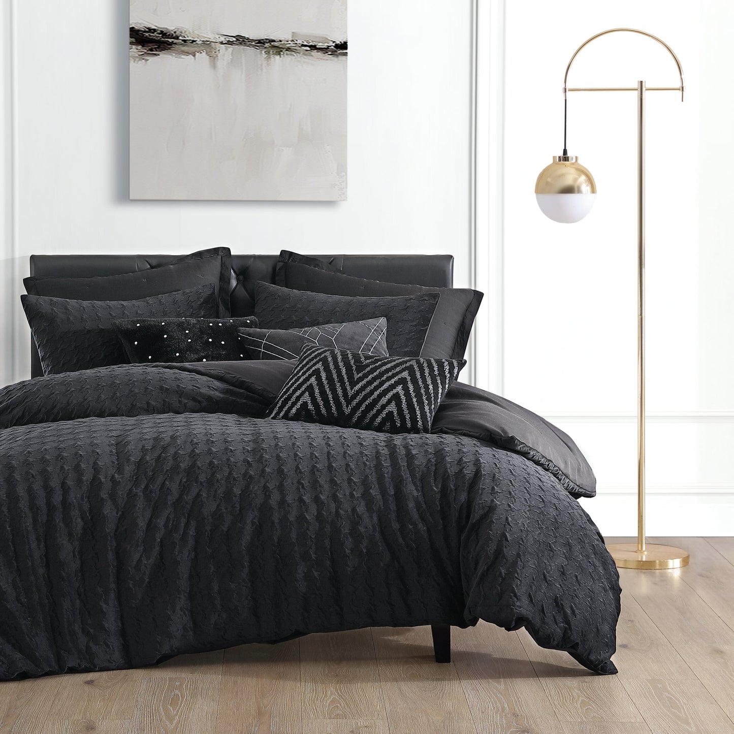 KARL LAGERFELD PARIS Samt Houndstooth Duvet Set