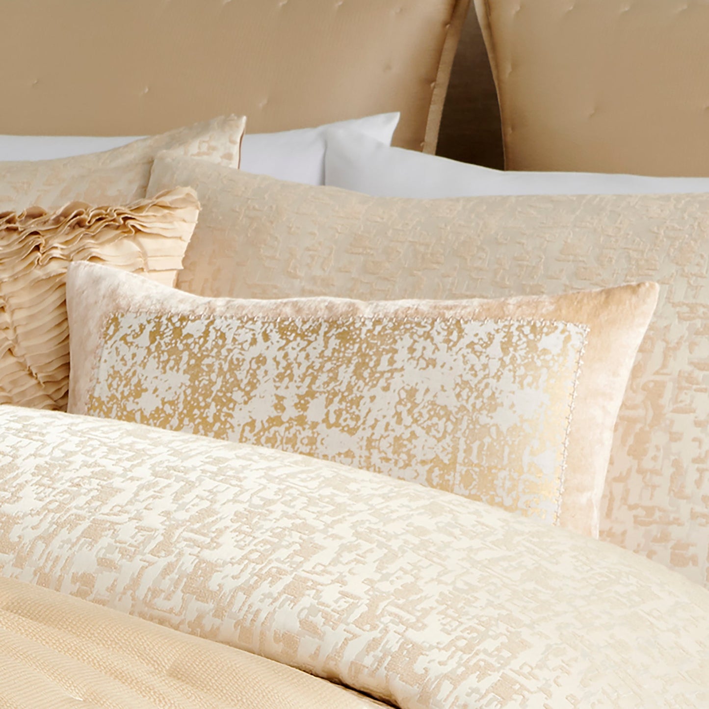 Donna Karan Home Distressed Dekorative Kissen