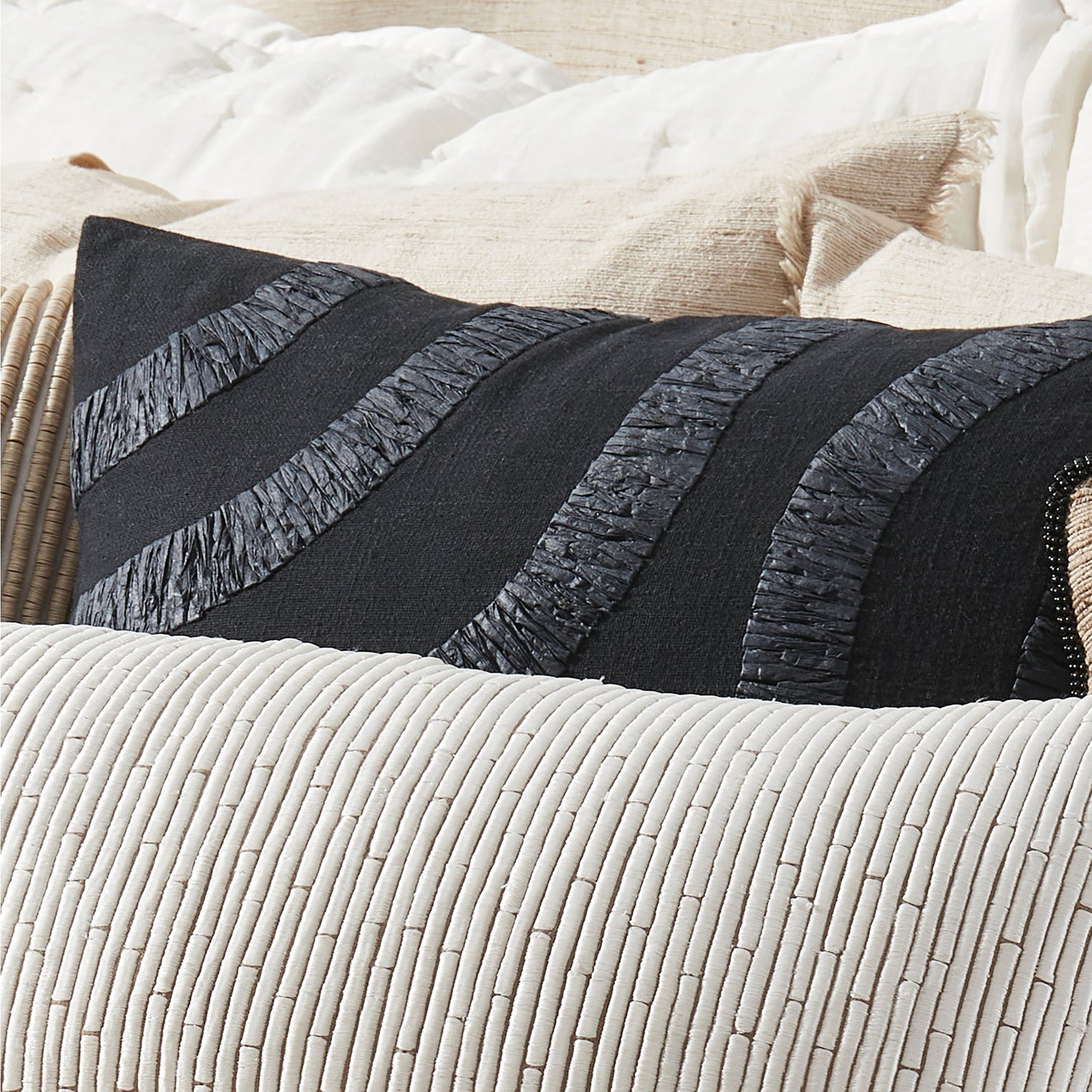 Donna Karan Wave Dekoratives Kissen