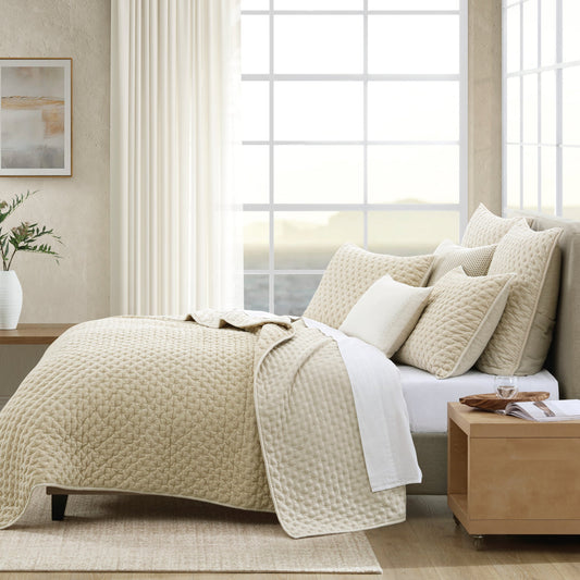 DKNY PURE Velvet Quilt Collection (Deutsche Ausgabe)
