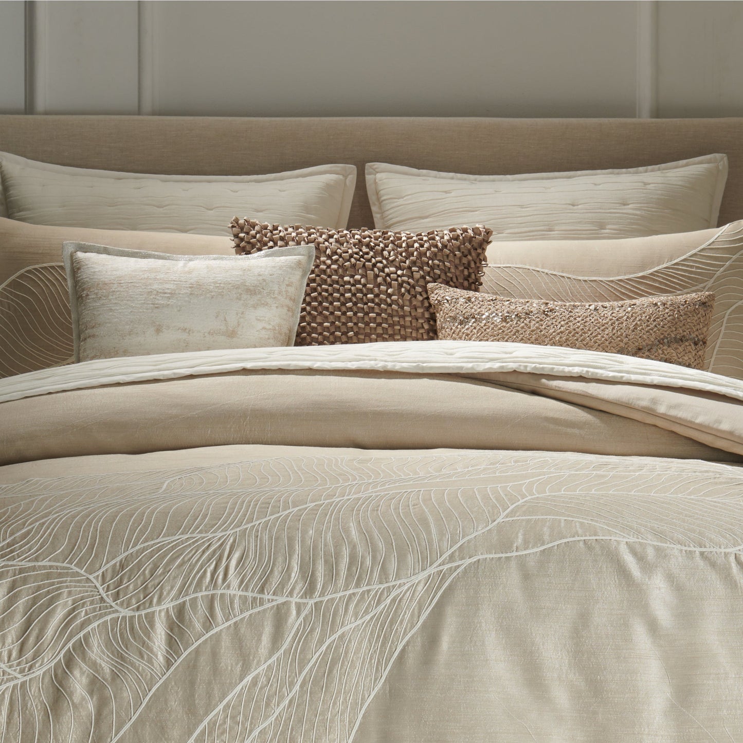 Donna Karan Home Loop Dekoratives Kissen