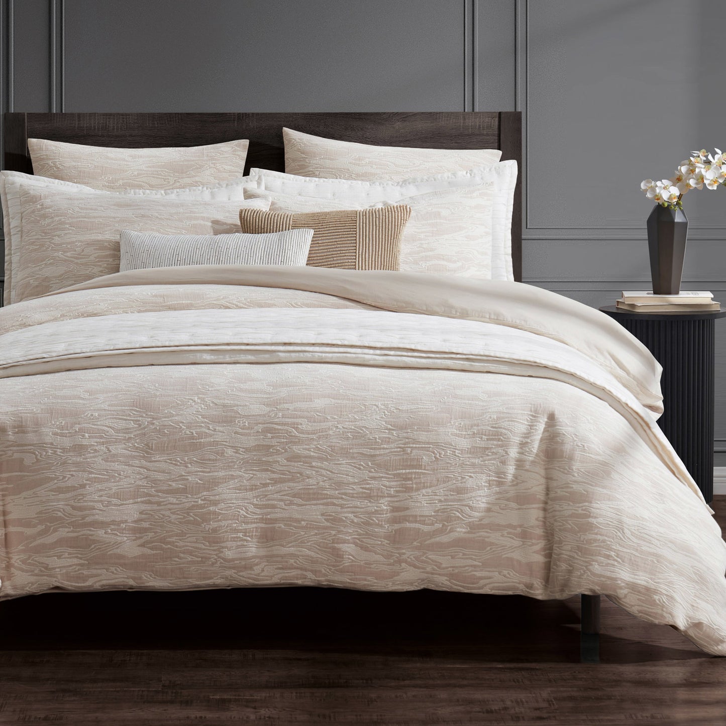 Donna Karan Tranquility Duvet Collection Ubersetzungen