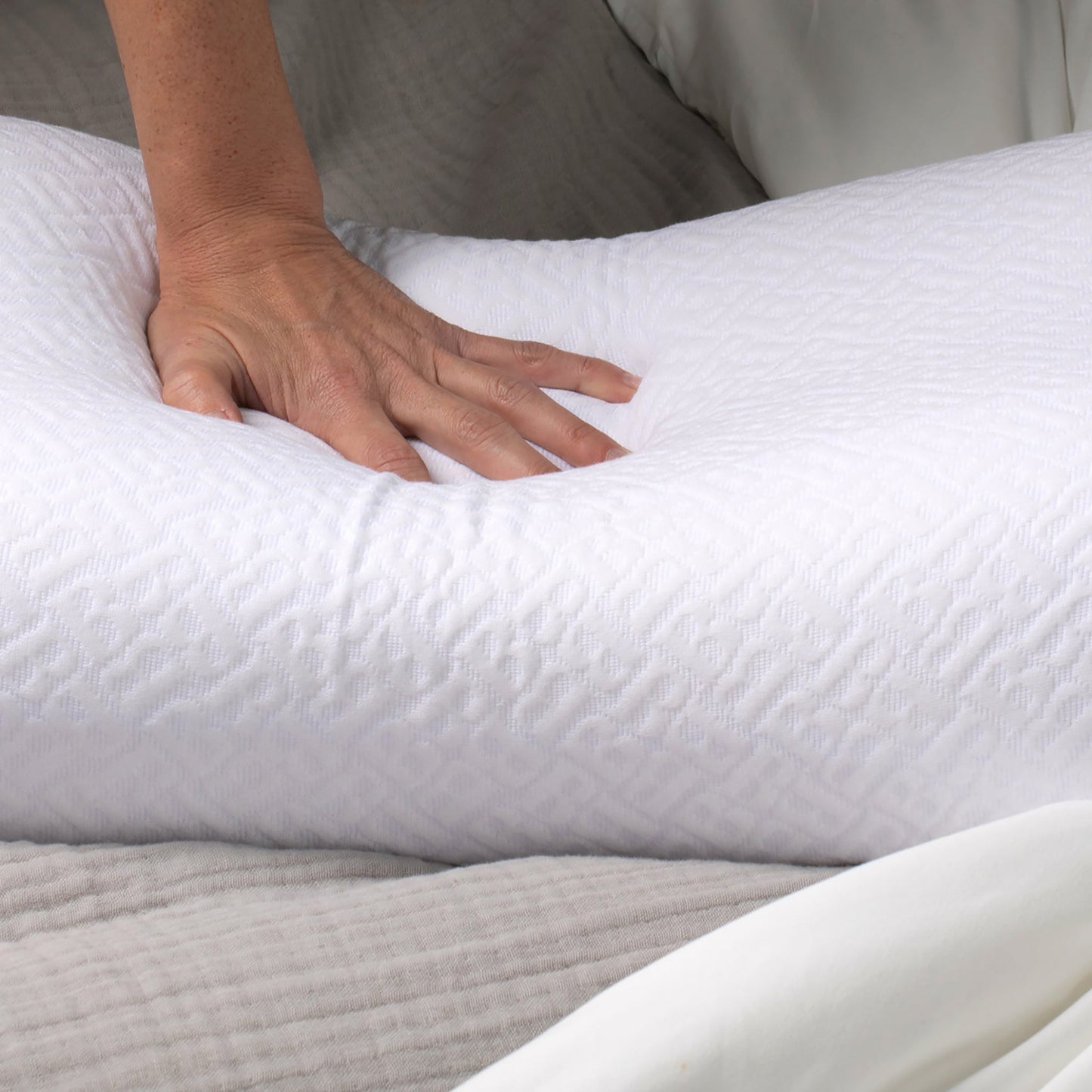 Brookstone Classic Comfort Memory Foam Pillow (Deutsche Ausgabe)