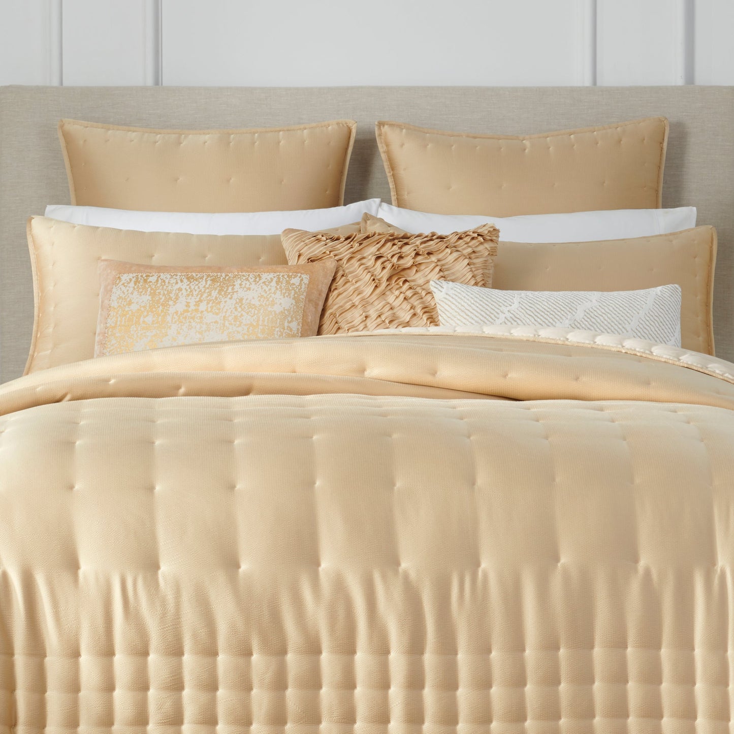 Donna Karan Home Distressed Dekorative Kissen