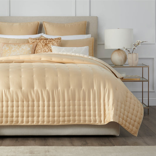 Donna Karan Home Hammered Silk Quilt Sammlung