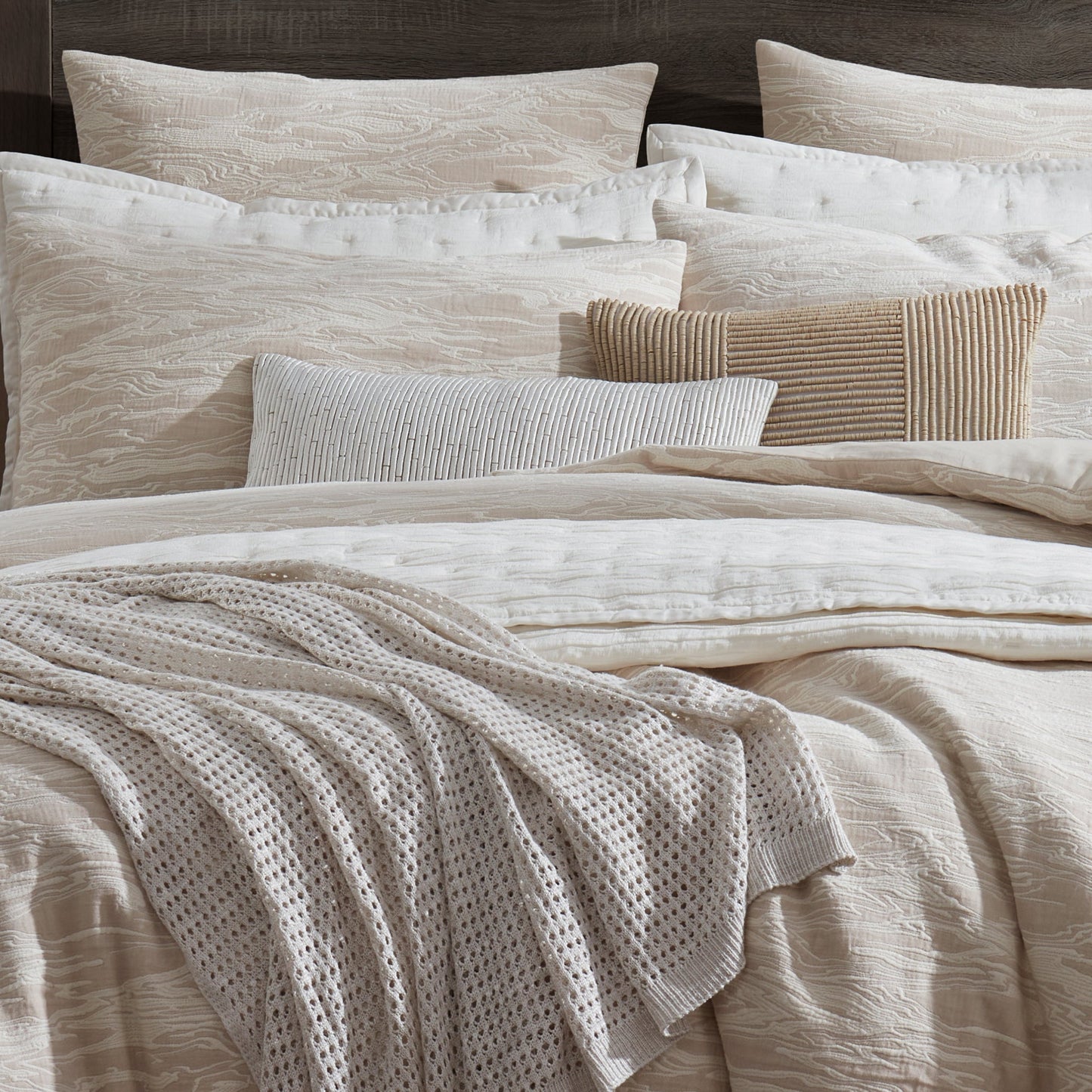 Donna Karan Tranquility Duvet Collection Ubersetzungen