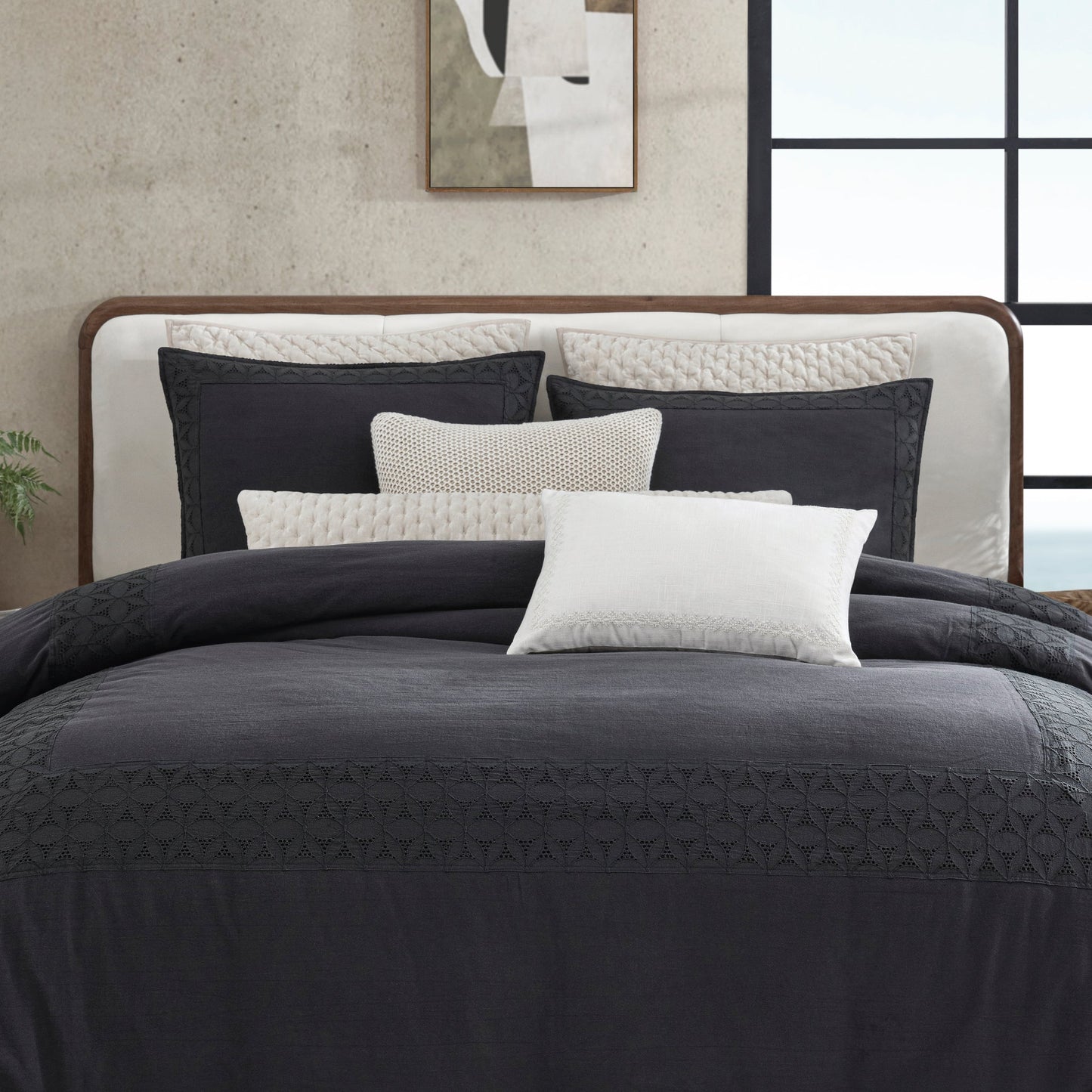 DKNY PURE Border Stickerei Dekoratives Kissen
