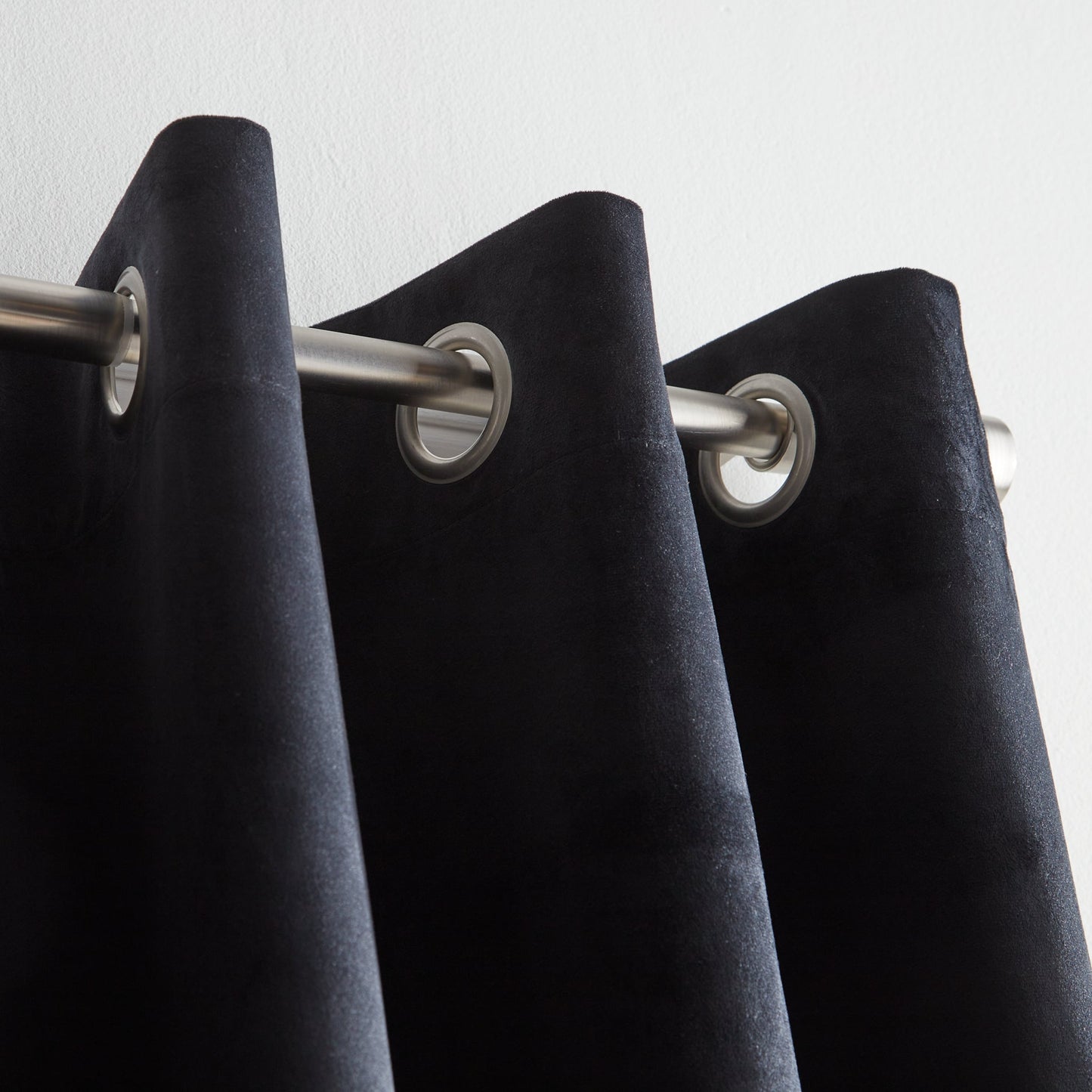 KARL LAGERFELD PARIS Velvet Blackout Grommet Curtain Panel Paar